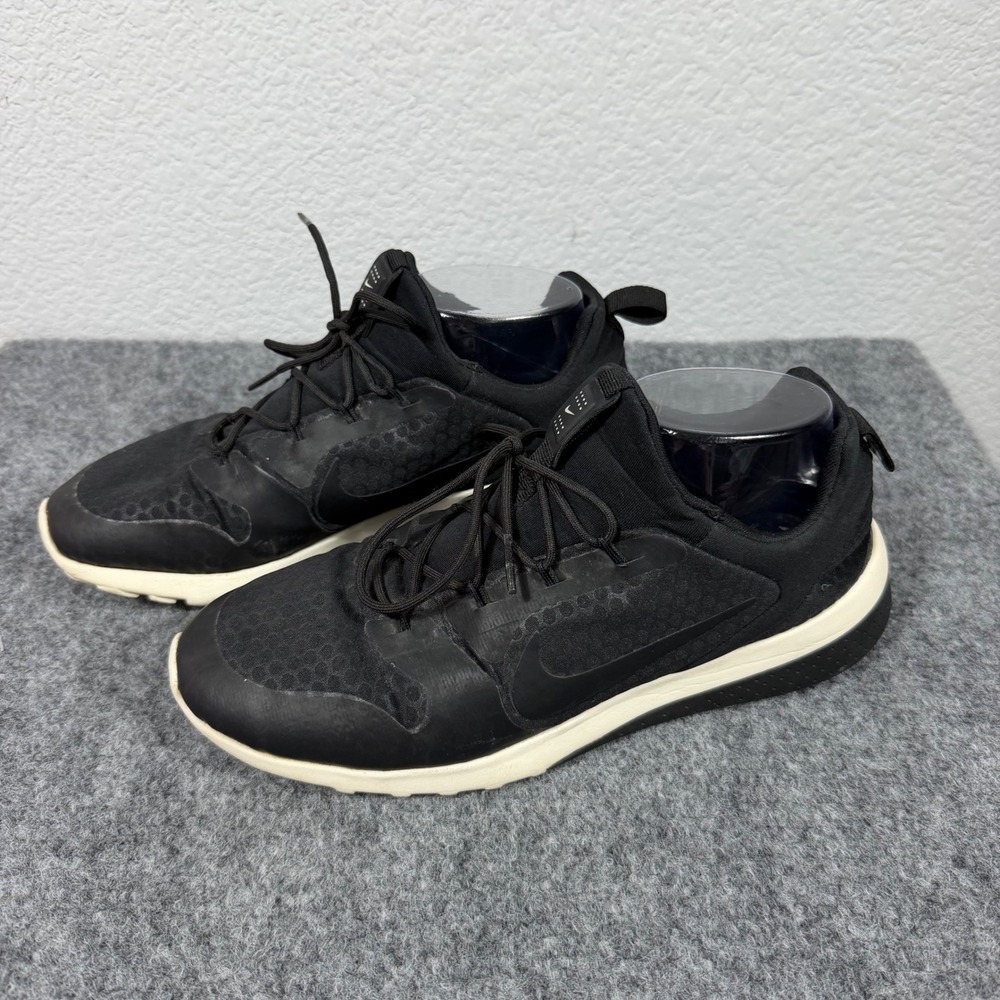 Nike Roshe Two Flyknit Running Shoe Mens 8.5 Medium Black Synthetic EUC